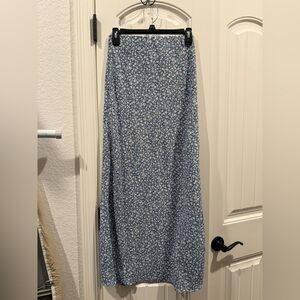 Altard STATE Ditsy Floral Print Maxi Skirt in Navy